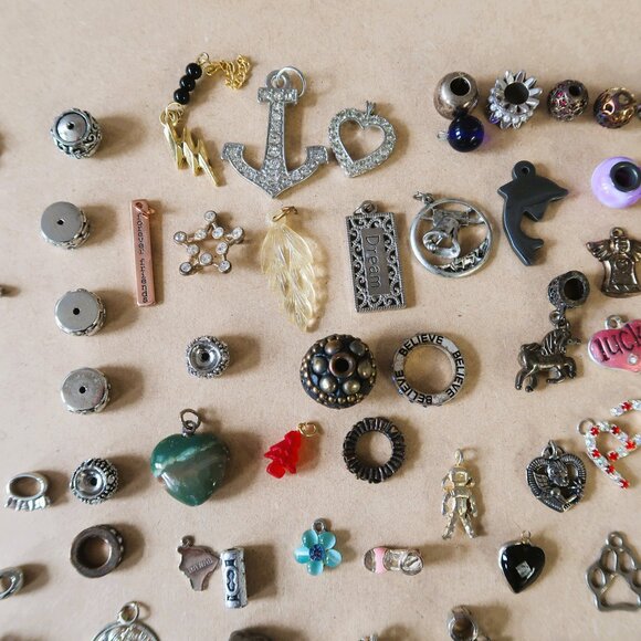 100 Pc Pandora Style Charms European Beads Crystals Enamel Bundle Vintage & More - Picture 14 of 15